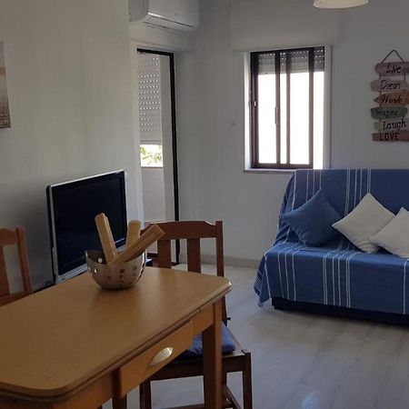 Apartment Girasol Front Beach Quarteira Algarve Екстер'єр фото
